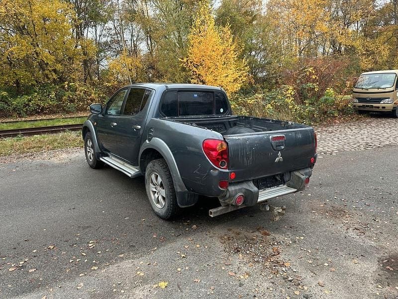 Gebraucht Mitsubishi L200 2007 Grau Pickup
