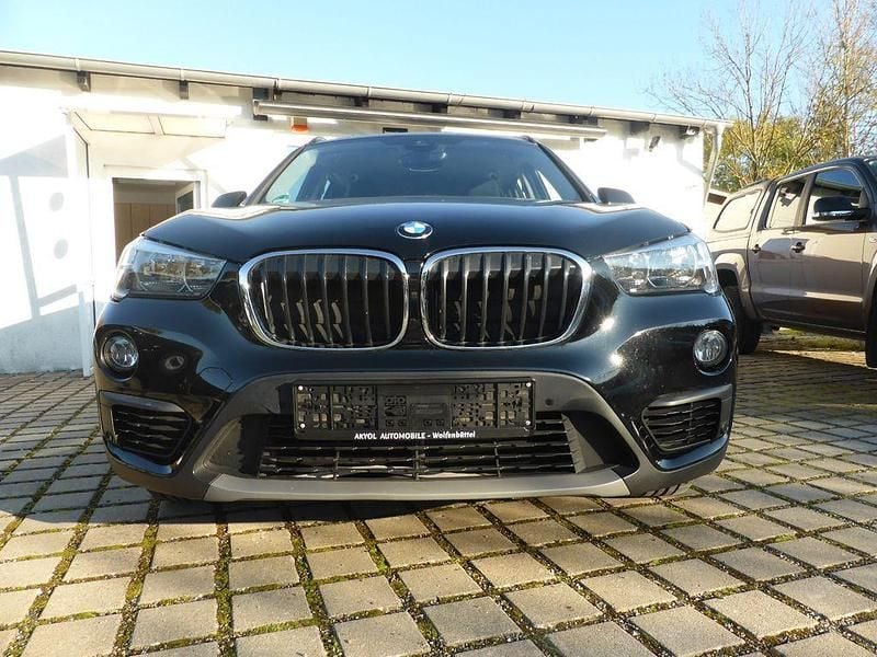Gebraucht BMW X1 Advantage 140 PS (102 kW) 2018 Schwarz SUV