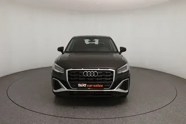 Gebraucht Audi Q2 S-Line 116 PS (85 kW) 2023 Schwarz SUV