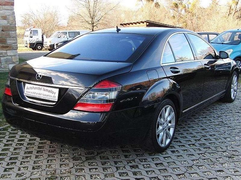 Gebraucht Mercedes S500 387 PS (284 kW) 2007 Schwarz Limousine
