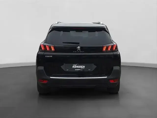 Gebraucht Peugeot 5008 Allure 131 PS (96 kW) 2024 Schwarz SUV