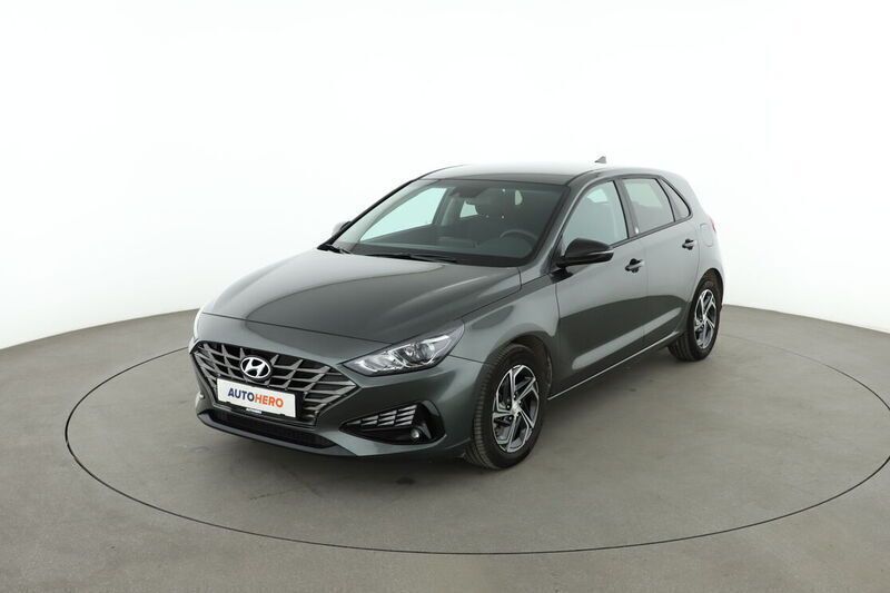 Grün Gebraucht 2021 Hyundai i30 Edition 30 Limousine | 16.670 € (Guter Preis) - Bild 1/4