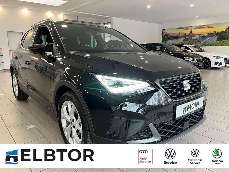 Mitternachtsschwarz Gebraucht 2023 Seat Arona FR SUV | 20.780 € (Fairer Preis) - Bild 1/4