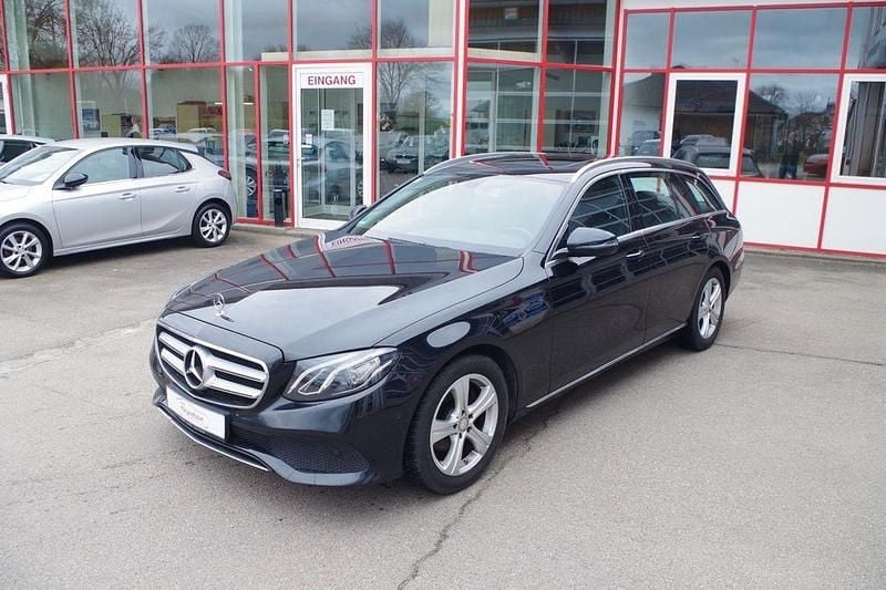 Gebraucht Mercedes E220 Avantgarde 194 PS (142 kW) 2016 Schwarz Kombi