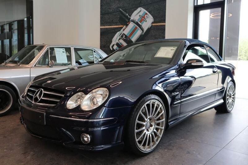 Blau Gebraucht 2008 Mercedes CLK63 AMG AMG Cabrio | 30.850 € - Bild 1/4