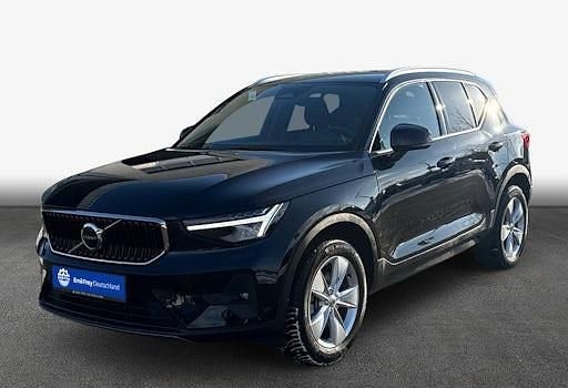 Gebraucht Volvo XC40 Core 163 PS (119 kW) 2024 Schwarz SUV