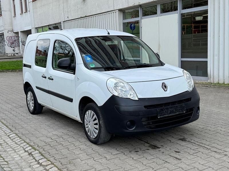 Usado Renault Kangoo Expression 90 HP (66 kW) 2012 Branco Monovolume