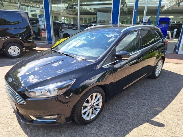 Black metallic Gebraucht 2018 Ford Focus Titanium Kombi | 10.950 € (Fairer Preis) - Bild 1/3