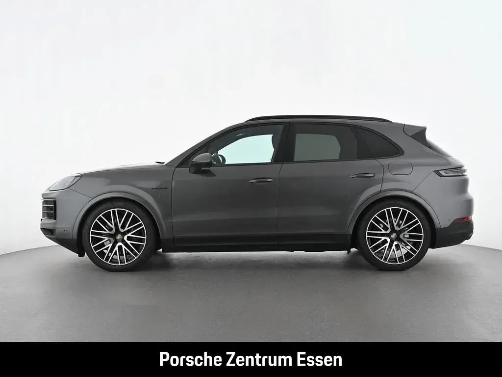 Gebraucht Porsche Cayenne 470 PS (345 kW) 2025 Grau SUV
