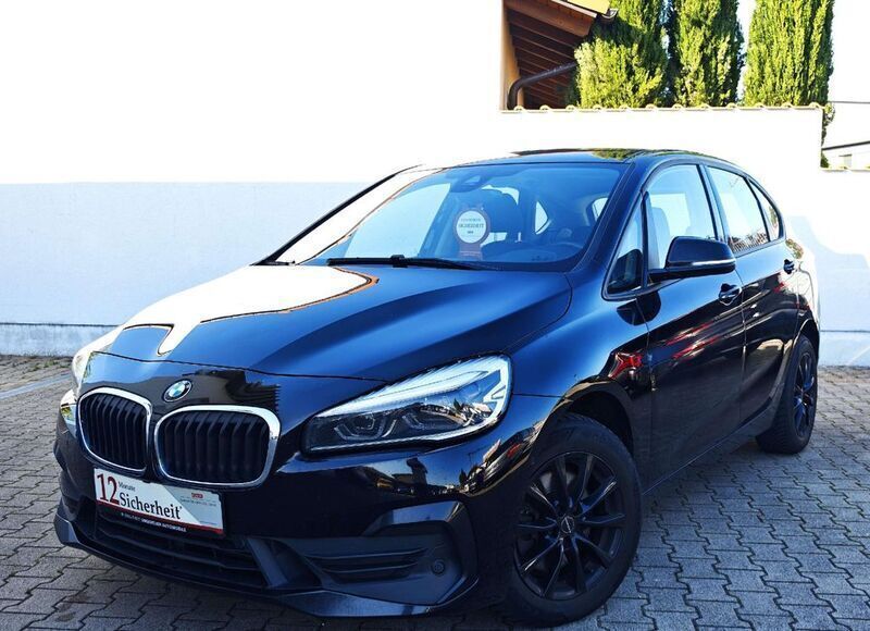 Schwarz Gebraucht 2021 BMW 218 Performance Van / Kleinbus | 14.590 € (Superpreis) - Bild 1/4
