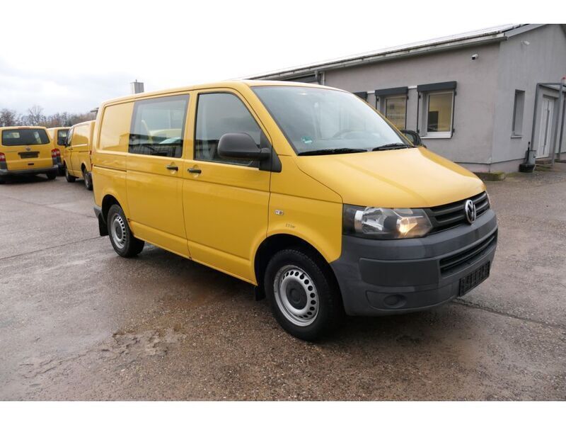 Gebraucht VW T5 84 PS (61 kW) 2013 Ginstergelb r1032 Van