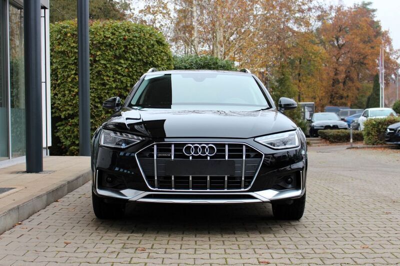 Gebraucht Audi A4 Allroad Performance 204 PS (150 kW) 2024 Mythosschwarz metallic Kombi