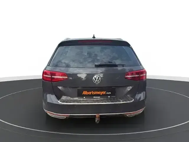 Gebraucht VW Passat Highline 239 PS (175 kW) 2015 Grau Kombi