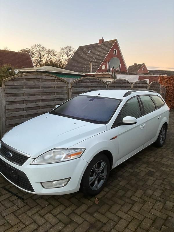 Weiß Gebraucht 2008 Ford Mondeo Kombi | 1.200 € (Guter Preis) - Bild 1/4
