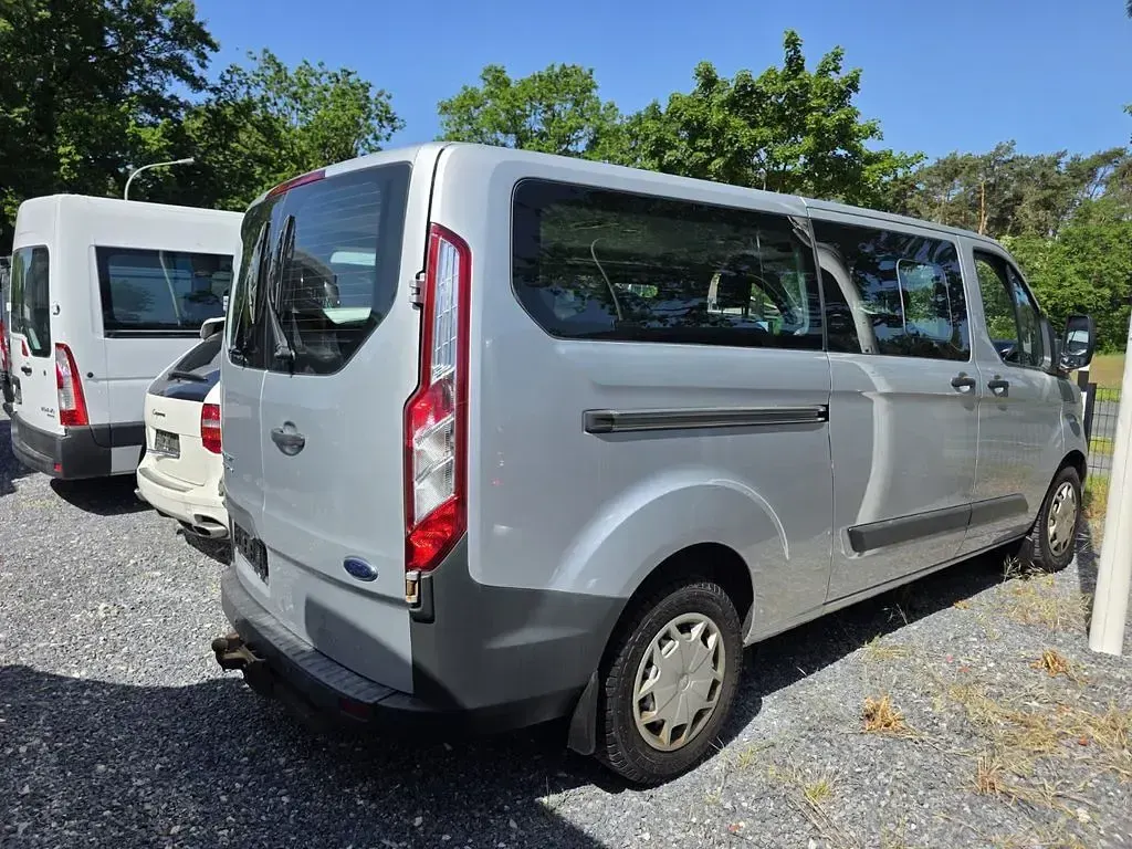 Gebraucht Ford Transit 125 PS (91 kW) 2015 Silber Kombi