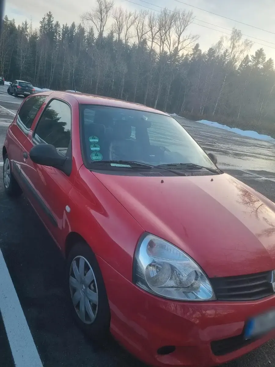 Gebraucht Renault Clio Campus 75 PS (55 kW) 2012 Rot Kleinwagen