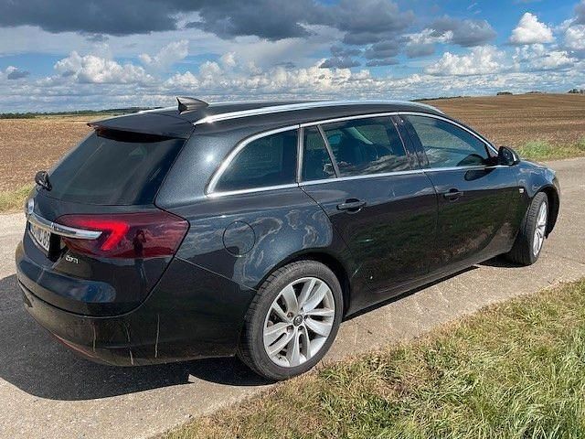 Gebraucht Opel Insignia Edition 170 PS (125 kW) 2016 Schwarz Kombi