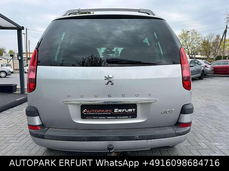 Gebraucht Peugeot 807 Tendance 140 PS (102 kW) 2007 Silber Van / Kleinbus