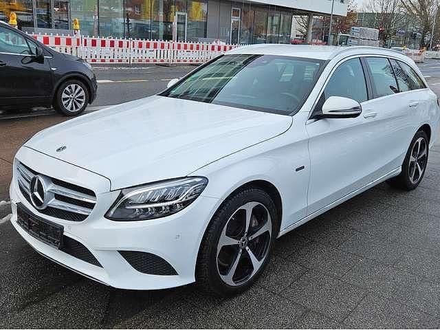 Gebraucht Mercedes C300 194 PS (142 kW) 2021 Kombi