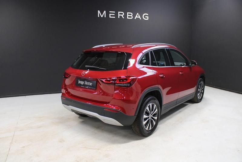 Gebraucht Mercedes GLA200 Style 163 PS (119 kW) 2020 Manufaktur lack manufaktur pat SUV