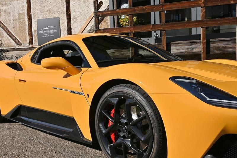 Gebraucht Maserati MC20 630 PS (463 kW) 2024 Gelb Coupé