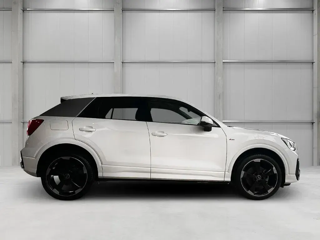 Gebraucht Audi Q2 S-Line 150 PS (110 kW) 2023 Ibisweiß SUV
