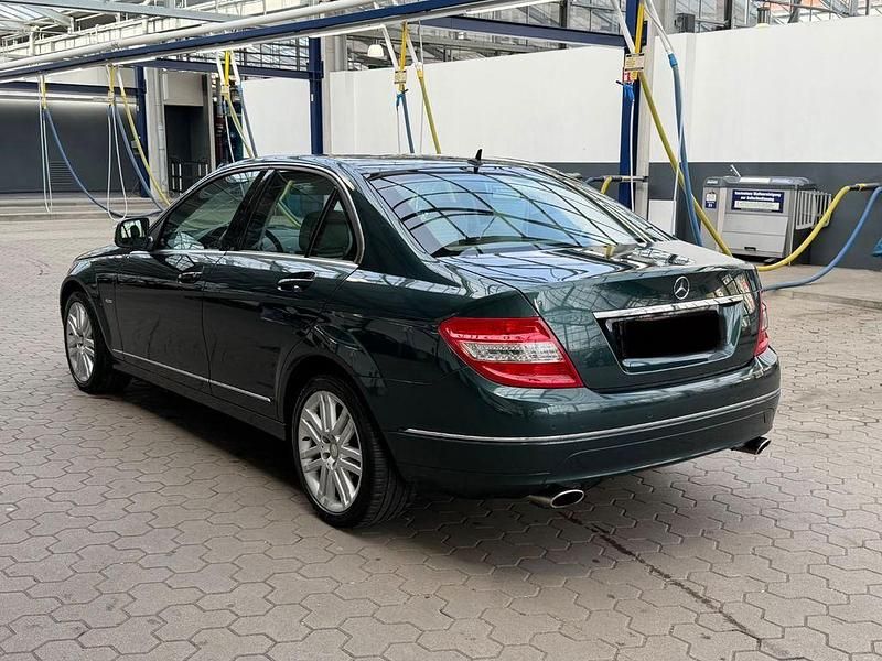 Gebraucht Mercedes C320 Elegance 224 PS (164 kW) 2009 Grün Limousine