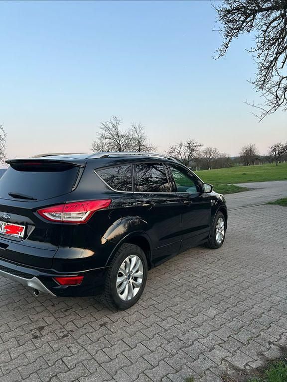 Gebraucht Ford Kuga Individual 179 PS (131 kW) 2015 Schwarz SUV