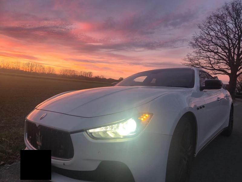 Gebraucht Maserati Ghibli 275 PS (202 kW) 2014 Weiß Limousine