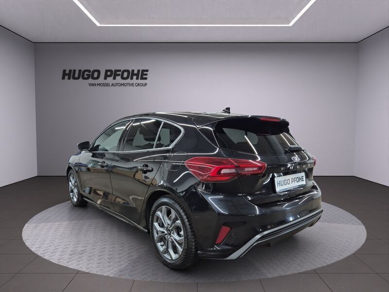 Gebraucht Ford Focus ST-Line X 155 PS (114 kW) 2024 Agate black metallic Limousine