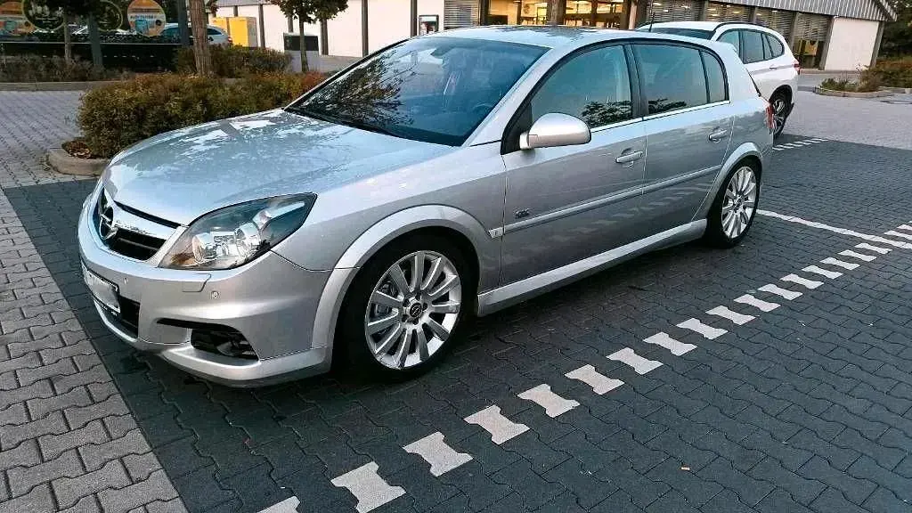 Gebraucht Opel Signum 184 PS (135 kW) 2007 Silber Kleinwagen