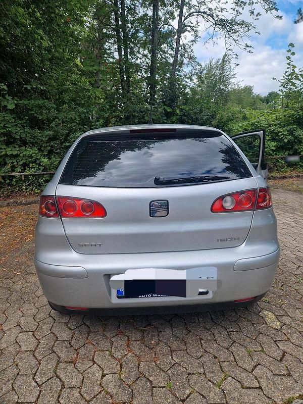 Gebraucht Seat Ibiza 2004 Silber Kleinwagen