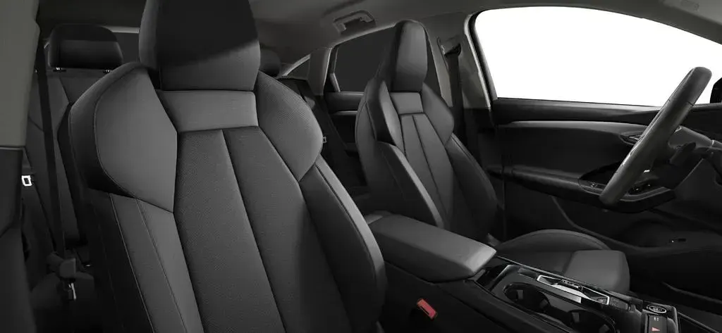 Gebraucht Audi Q6 Sportback e-tron Ambiente 185 kW (252 PS) 2025 Gletscherweiss SUV