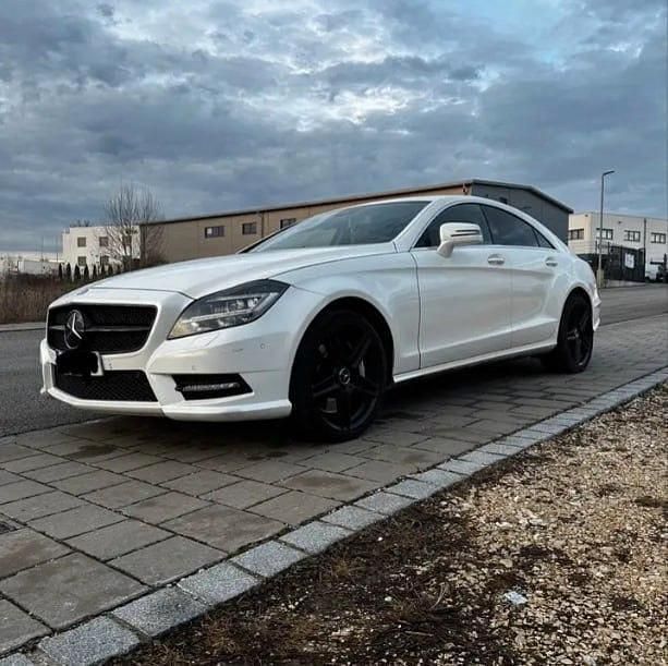 Weiß Gebraucht 2014 Mercedes CLS500 Limousine | 19.000 € (Guter Preis) - Bild 1/4