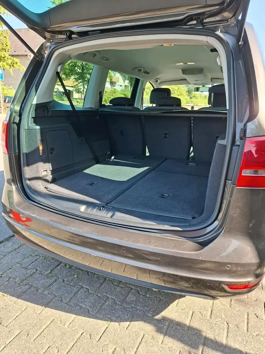 Gebraucht VW Sharan 150 PS (110 kW) 2014 Braun Van / Kleinbus