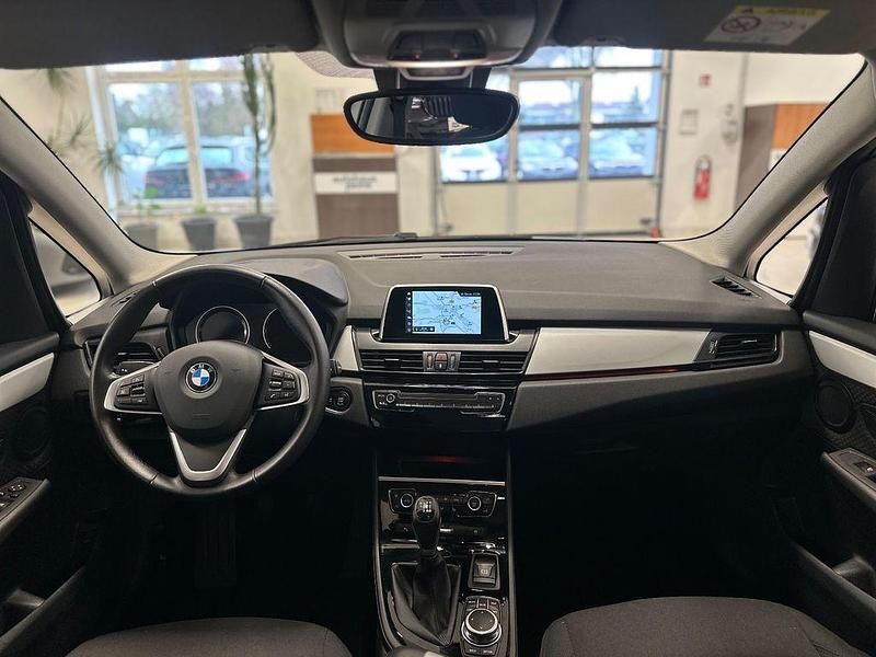 Gebraucht BMW 218 Advantage 136 PS (100 kW) 2022 Weiß Van / Kleinbus