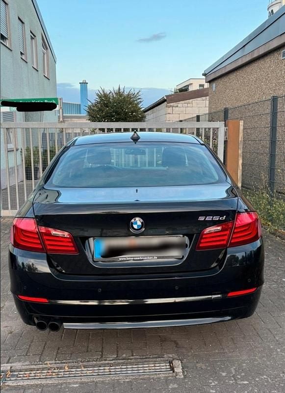 Gebraucht BMW 525 218 PS (160 kW) 2013 Schwarz Limousine