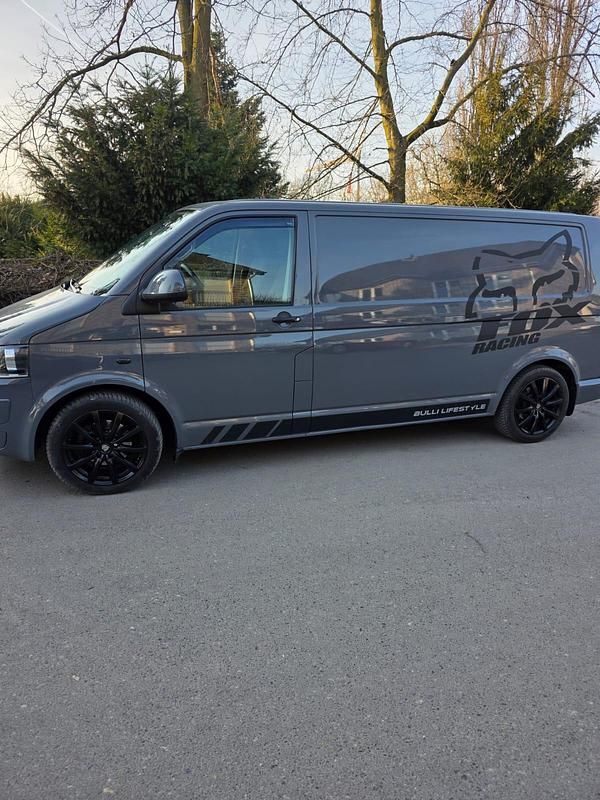 Grau Gebraucht 2012 VW T5 Van | 11.999 € (Teuer) - Bild 1/4