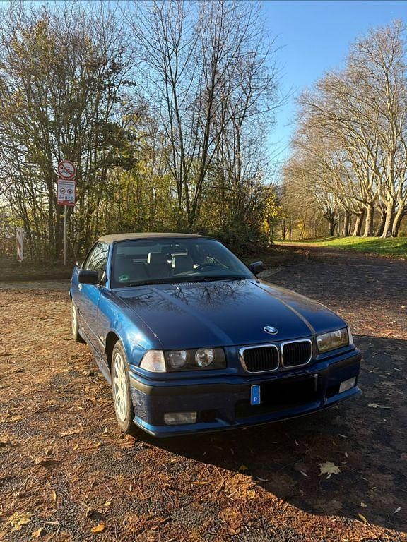 Blau Gebraucht 2000 BMW 318 Cabriolet Sport Line Cabrio | 5.200 € (Superpreis) - Bild 1/4
