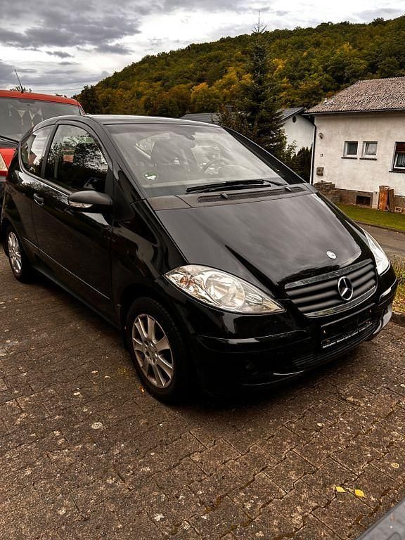 Schwarz Gebraucht 2007 Mercedes A150 Classic Limousine | 2.500 € (Guter Preis) - Bild 1/4