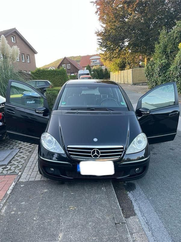 Schwarz Gebraucht 2008 Mercedes A170 Kleinwagen | 900 € (Superpreis) - Bild 1/4