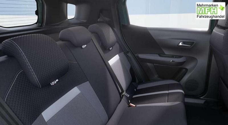 Neu Opel Frontera 145 PS (106 kW) 2026 Kanyon orange metallic SUV