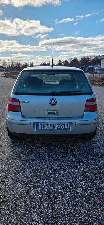 Gebraucht VW Golf IV Pacific 75 PS (55 kW) 2003 Silber Kleinwagen
