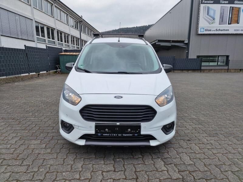 Weiß Gebraucht 2018 Ford Transit ST Van / Kleinbus | 9.850 € - Bild 1/4