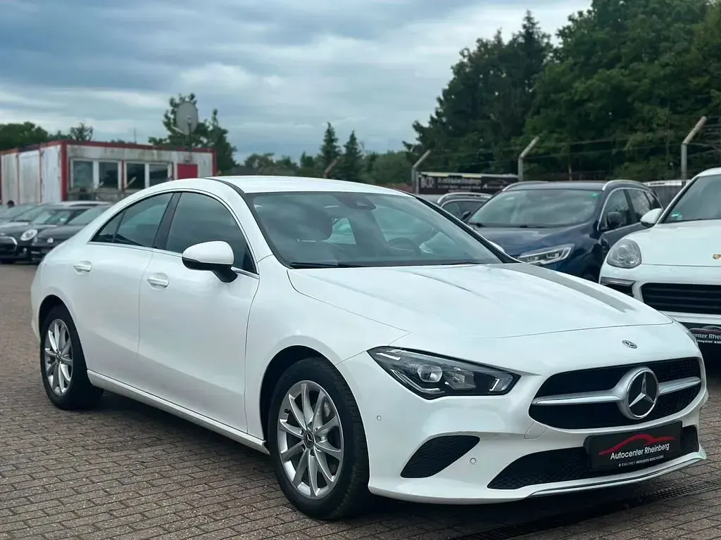 Gebraucht Mercedes CLA180 136 PS (100 kW) 2020 Polarweiss Coupé