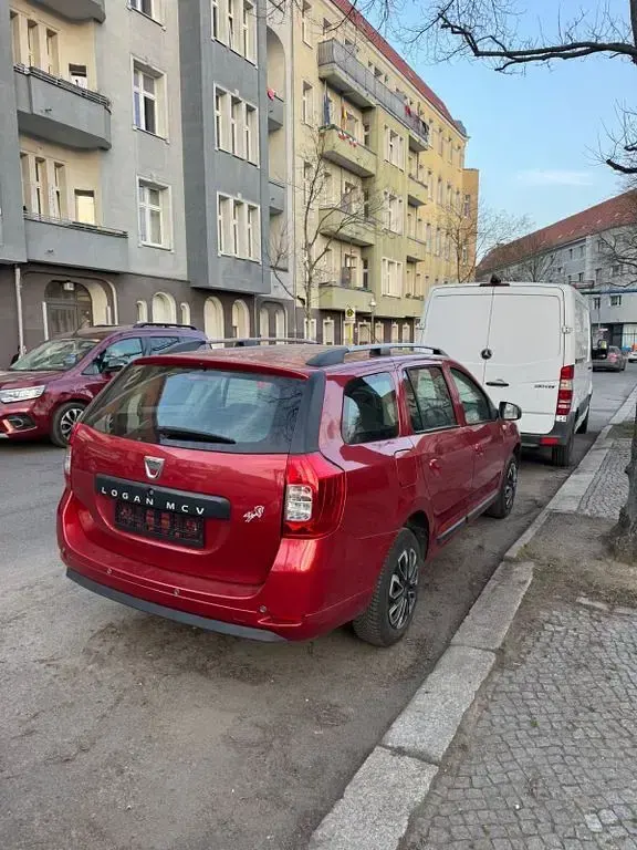 Gebraucht Dacia Logan MCV 75 PS (55 kW) 2013 Rot Limousine