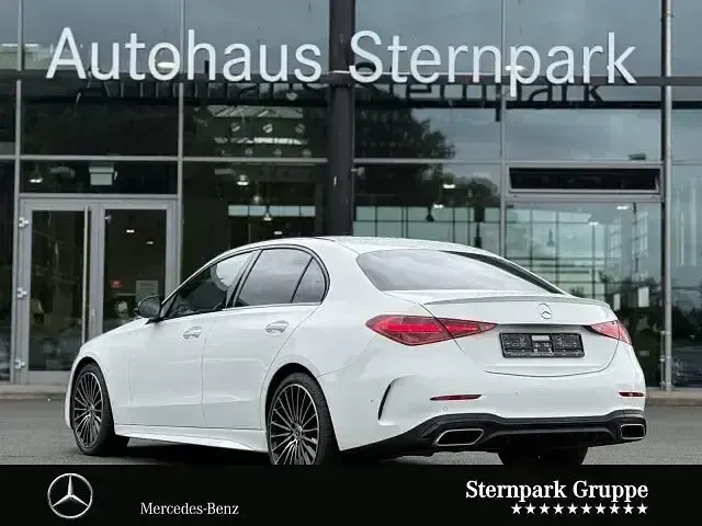 Gebraucht Mercedes C180 AMG 170 PS (125 kW) 2025 Polarweiß Limousine