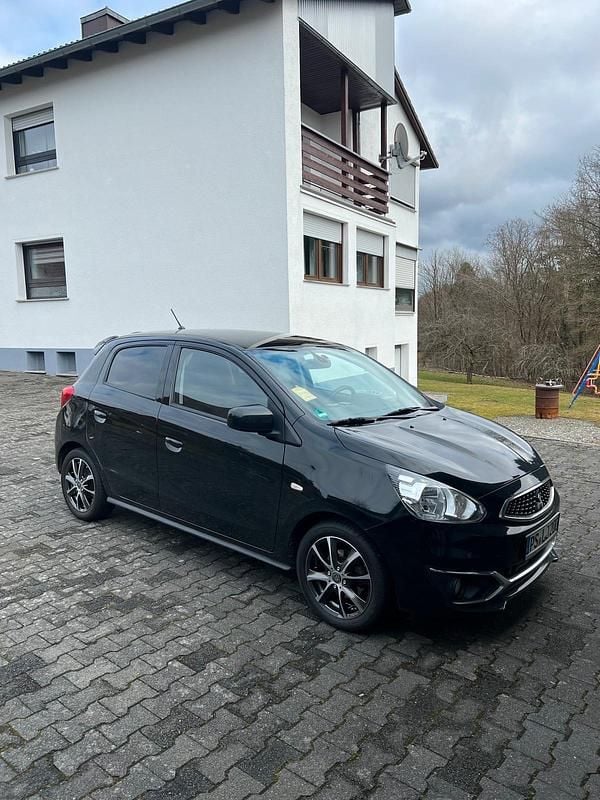 Gebraucht Mitsubishi Space Star Edition 80 PS (58 kW) 2018 Schwarz Kleinwagen