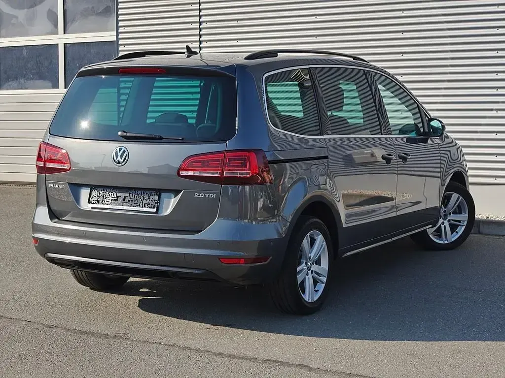 Gebraucht VW Sharan 150 PS (110 kW) 2016 Grau Van / Kleinbus