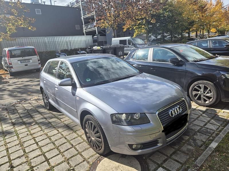 Silber Gebraucht 2006 Audi A3 Sportback Kombi | 4.500 € (Guter Preis) - Bild 1/4